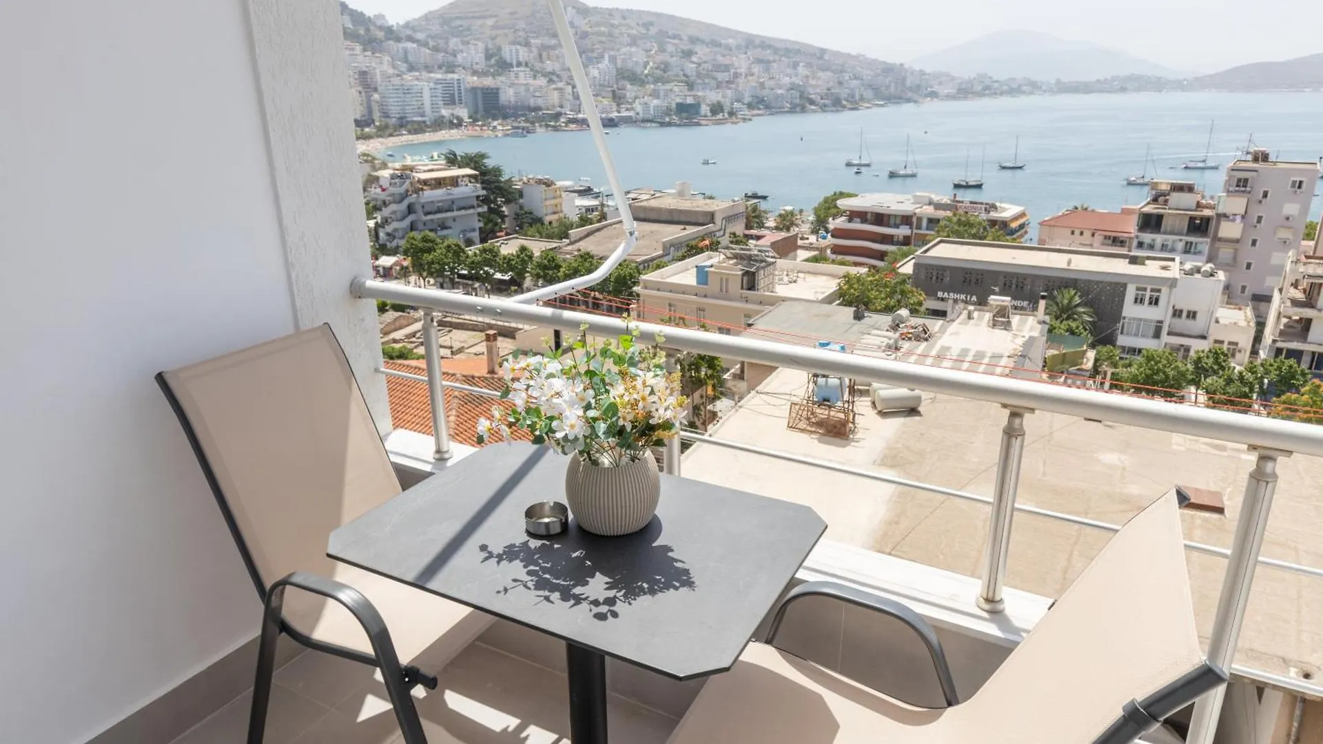 The View - Mimosa, Luxury, Central, Free Parking Sarande Albania